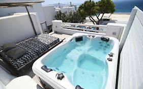 Flaskos Suites&more